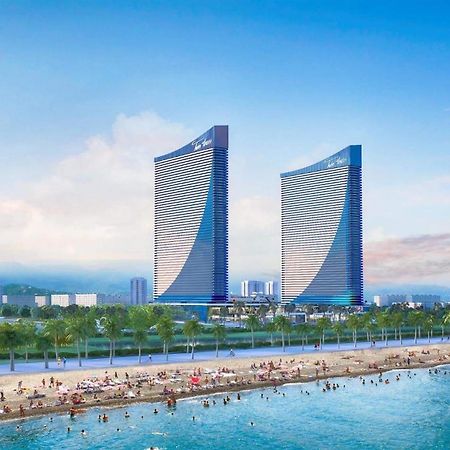 Orbi City Luxury Towers Aparthotel Batumi Bagian luar foto