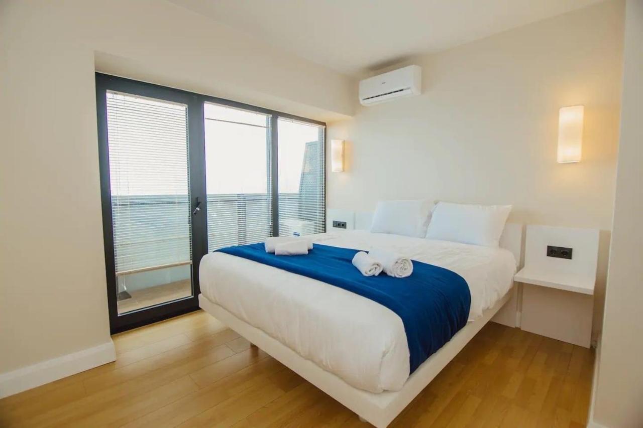 Orbi City Luxury Towers Aparthotel Batumi Bagian luar foto