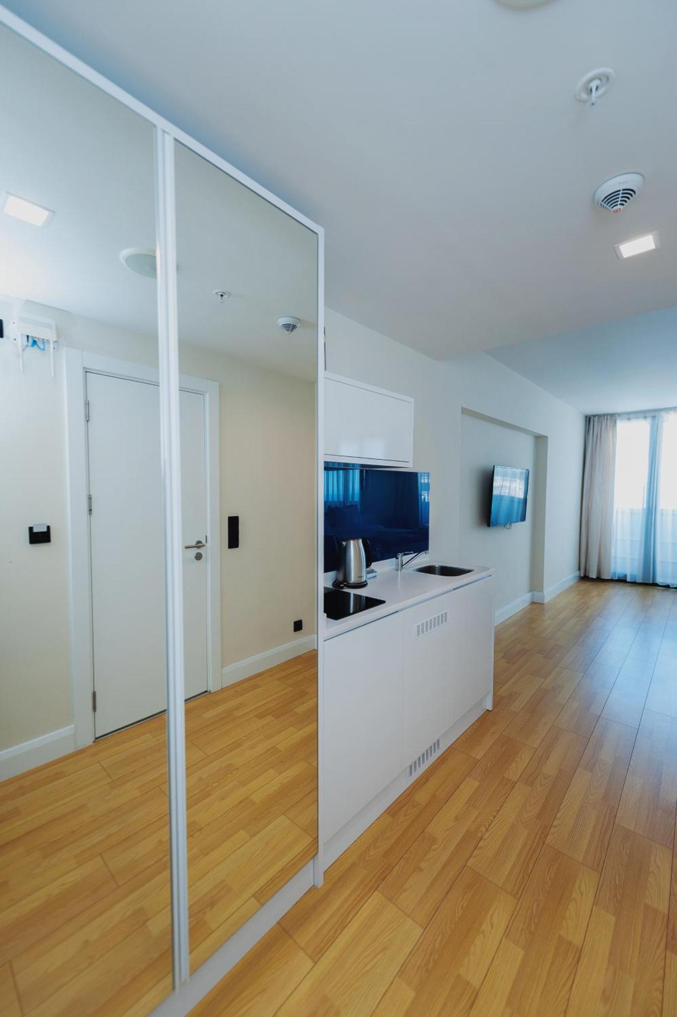 Orbi City Luxury Towers Aparthotel Batumi Bagian luar foto